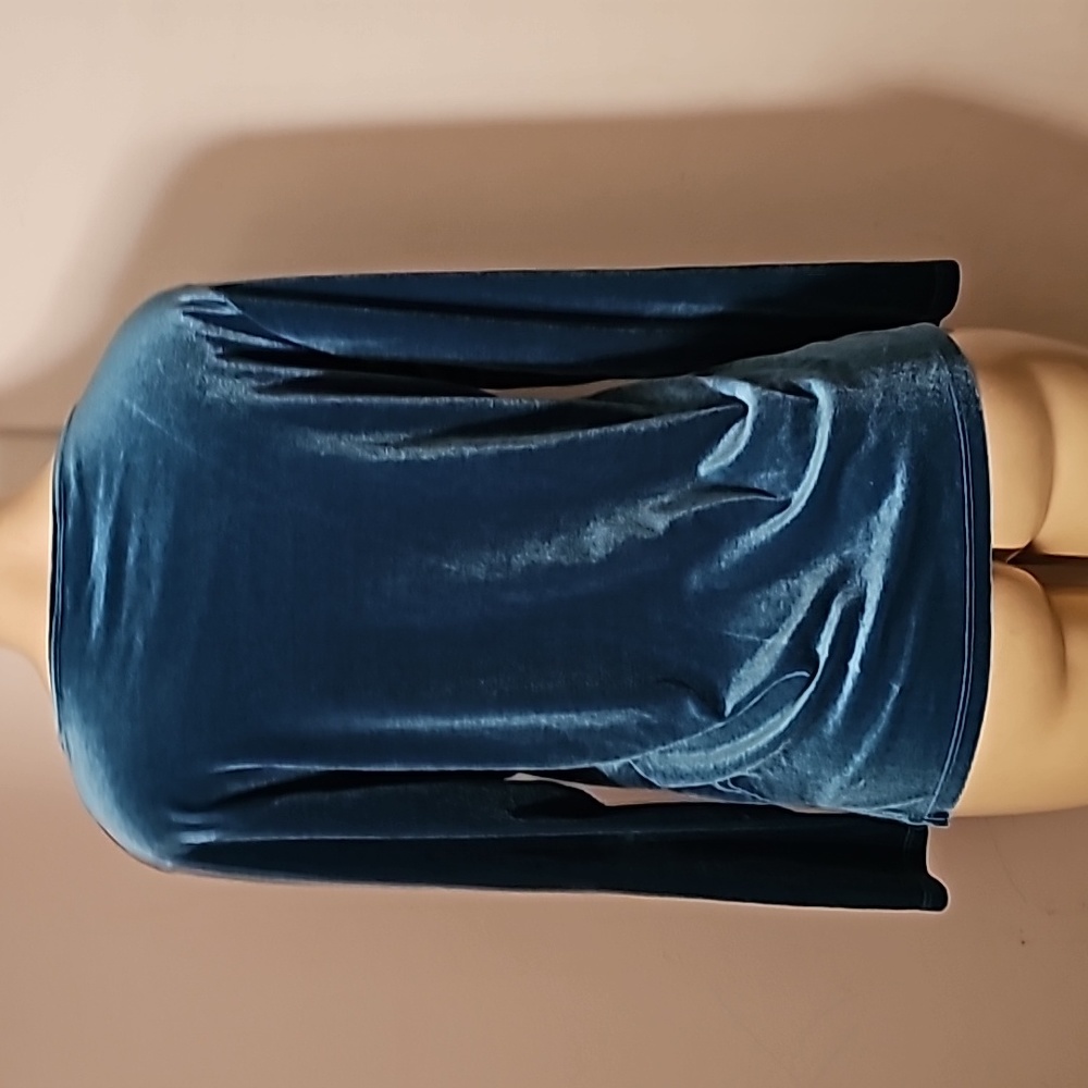 Size small blouses bundle - Picture 8 of 9